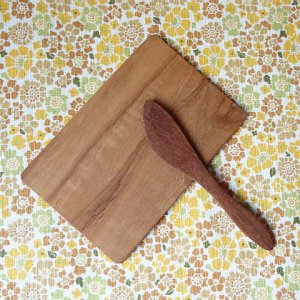 画像1: スウェーデン　小さな木製パン切りボードとバターナイフのセット