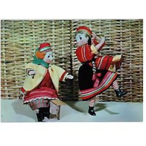 画像1: ヴィンテージポストカード　民族衣装人形・仕事と息抜き　1968　【USED】