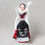 画像: ブルガリア　ヴィンテージ人形　白いスカーフ黒いエプロン