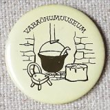 画像: ロシアン缶バッジ　タリン・エストニア野外博物館　かまどと鍋