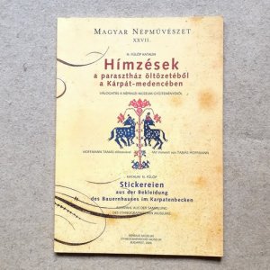 画像: ハンガリー　オールドブック　MAGYAR NEPMUVESZETシリーズ XXVII　カルパチアの農家の衣装刺繍 
