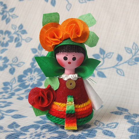 画像1: ブルガリア　バラ人形　小さいタイプ・女の子　F