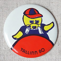 画像1: ロシアン缶バッジ　1980年モスクワオリンピック・タリンのキャラクター　ヴィグリ　ホワイト