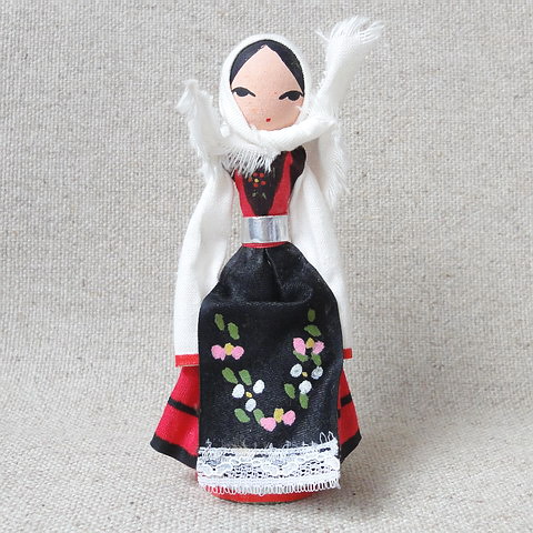画像1: ブルガリア　ヴィンテージ人形　白いスカーフ黒いエプロン