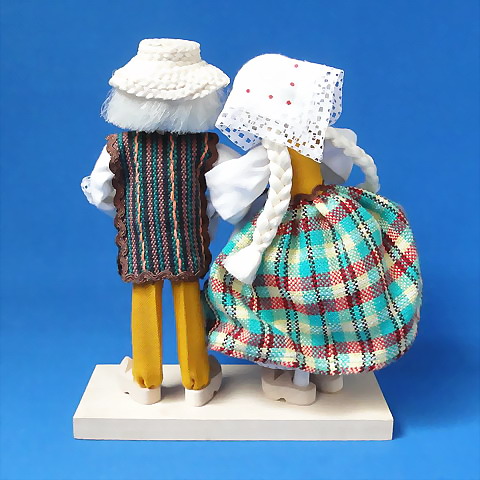 画像: リトアニア　民族衣装のお人形　家族　17.5cm