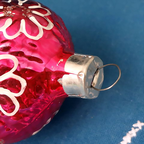 画像: ロシア　ヴィンテージ　ガラスのクリスマスオーナメント　ピンクの花かご　A