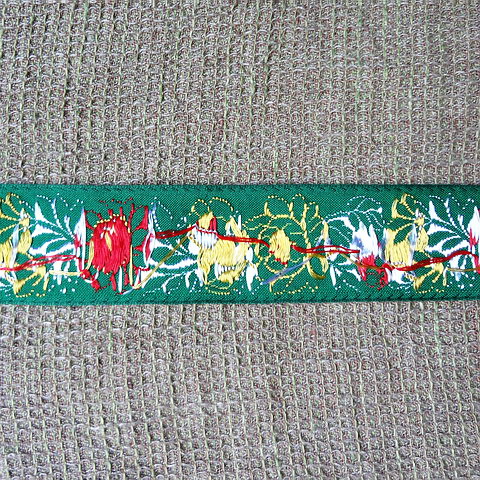 画像: ハンガリー刺繍リボン　マチョー・トリム　グリーンｘレッドｘイエロー　3.2cm幅
