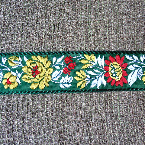 画像: ハンガリー刺繍リボン　マチョー・トリム　グリーンｘレッドｘイエロー　3.2cm幅