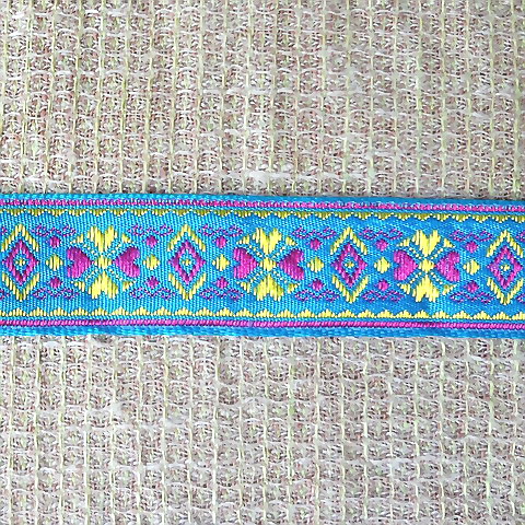 画像: ロシア　刺繍リボン　2.3cm幅　水色・幾何学模様風