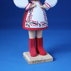 画像: ルーマニア　民族衣装のお人形　(6)みつあみの女の子